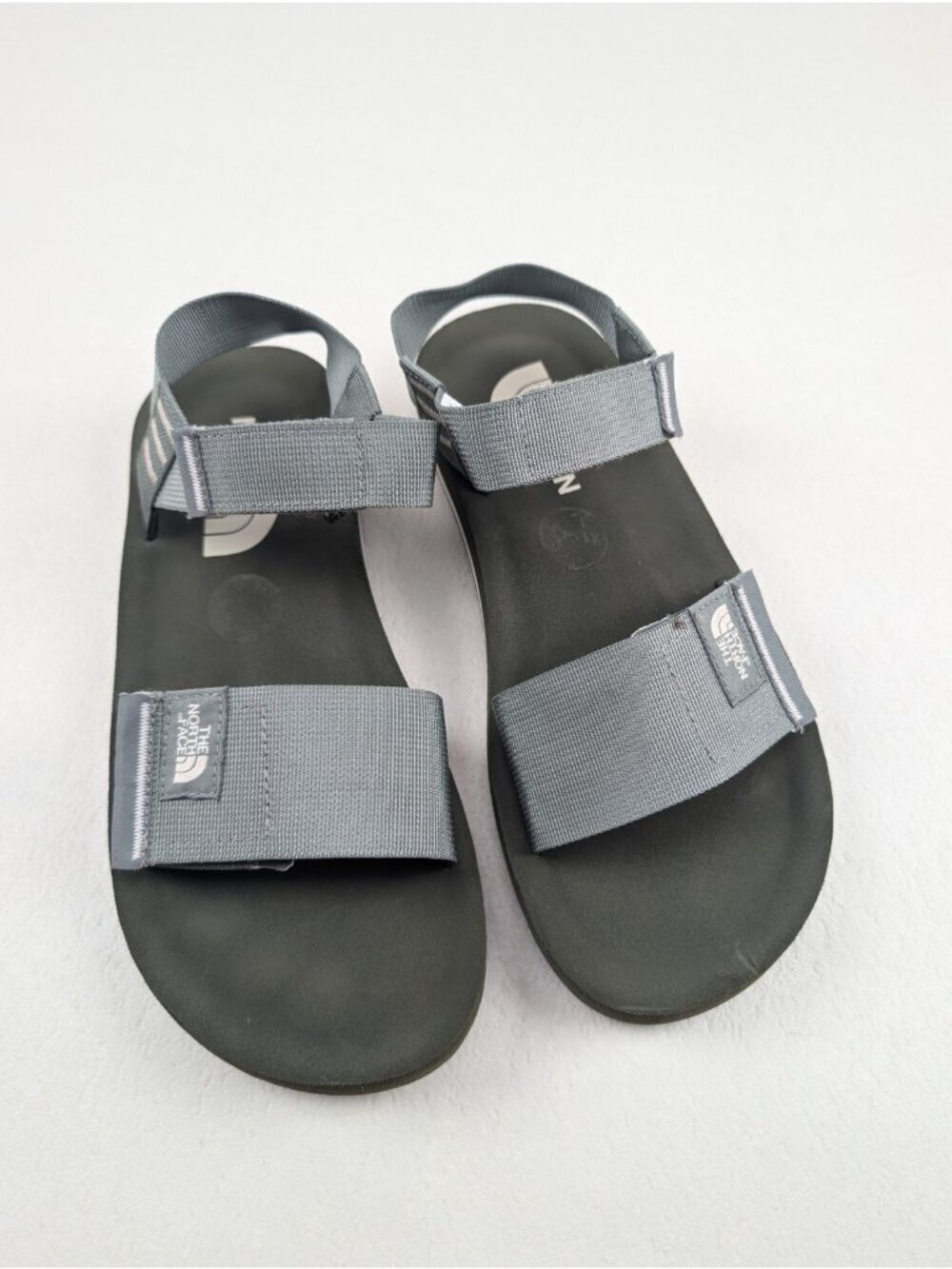 North Face Skeena Sandal Womens 9 Gray Strappy Comfort Hiking Outdoor Water Shoe